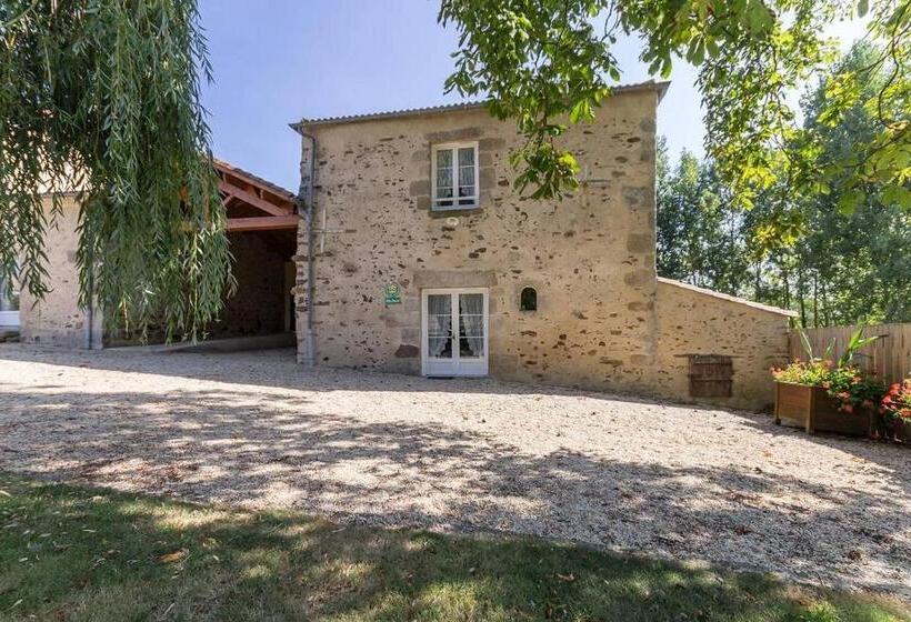 住宿加早餐  Le Logis Du Château