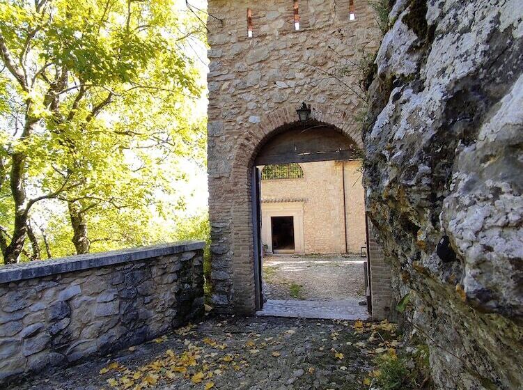 Eremo Celestiniano Madonna Dell Altare Hostel