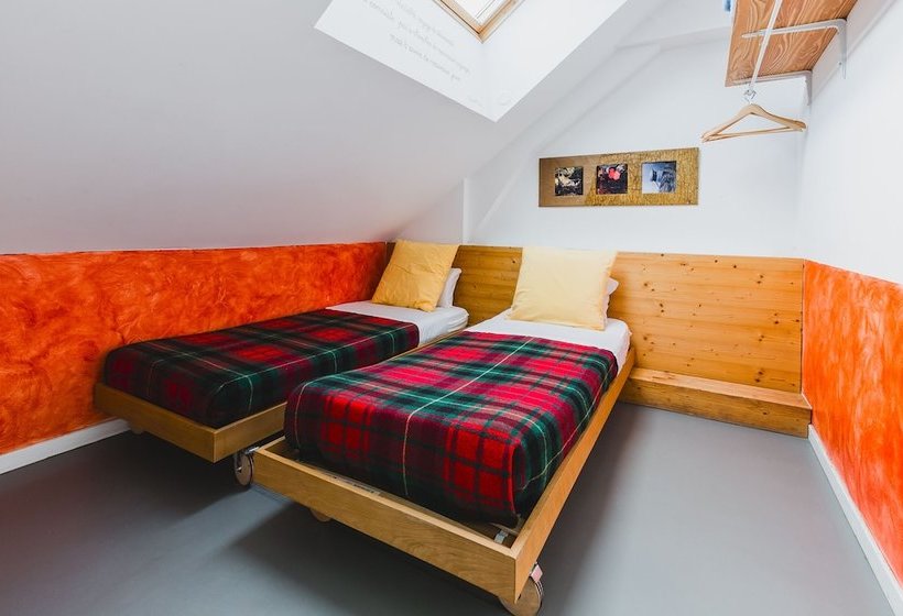فندق فئة نجمة واحدة Auberge Des Ecrins