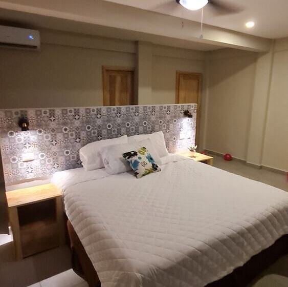 فندق فئة نجمة واحدة Los Mangos