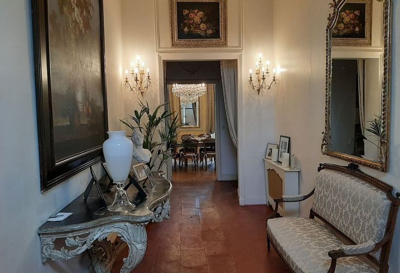 ホテル Enchanting Apartment In Marquefave With Private Whirlpool