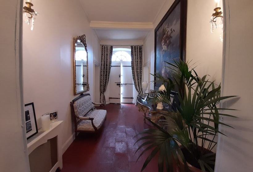 호텔 Enchanting Apartment In Marquefave With Private Whirlpool