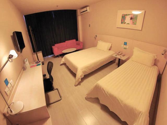 ホテル Jinjiang Inn Jilin Songyuan Qian Gorlos