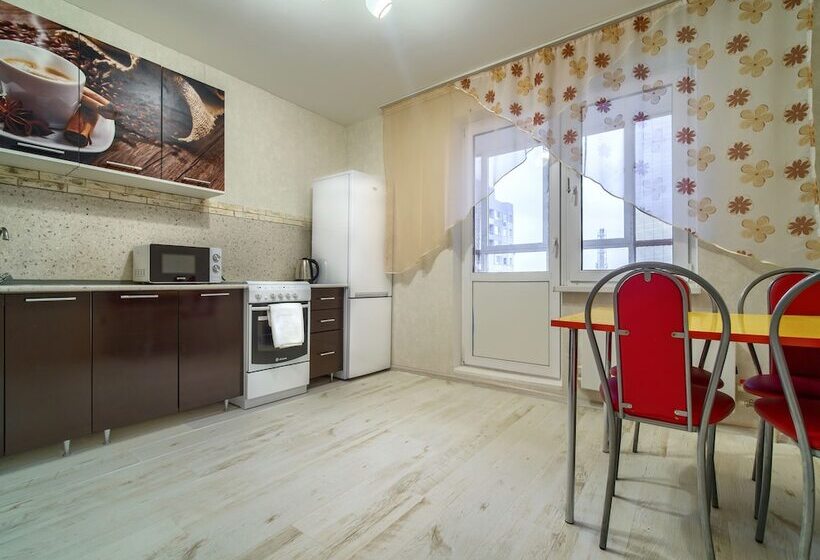 فندق Kvartalapartments. Karla Marksa 56