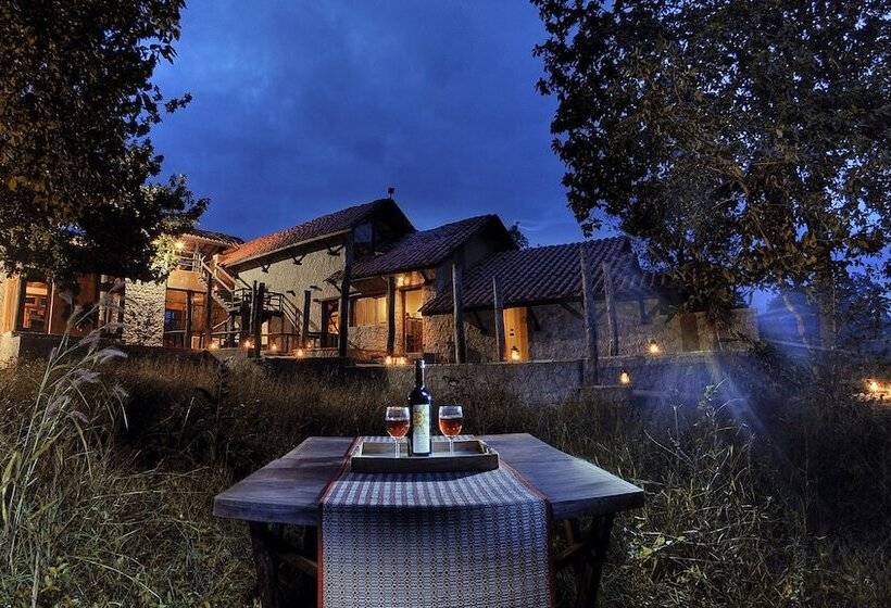 호텔 Pugdundee Safaris  Kanha Earth Lodge