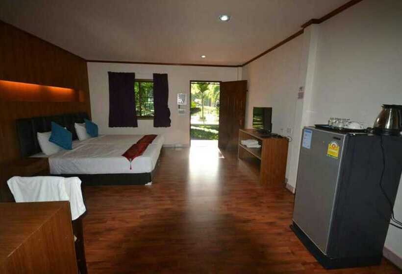 Otel Ruenchan Resort At Khao Phanom