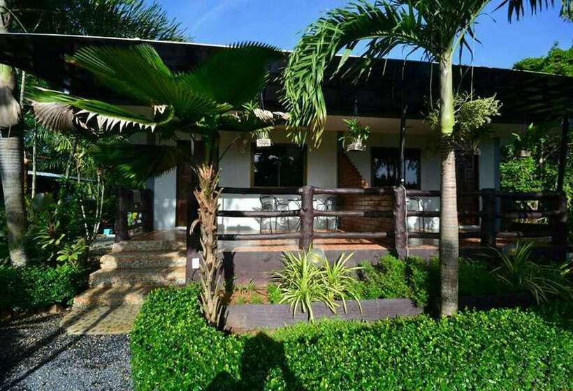 Otel Ruenchan Resort At Khao Phanom