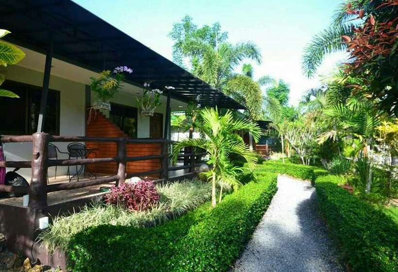 Otel Ruenchan Resort At Khao Phanom