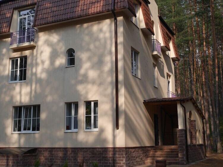 호텔 Shishki Na Lampushke   Casa De Campo