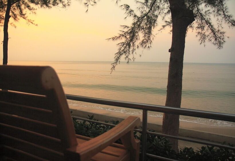هتل The Princess Beach Resort