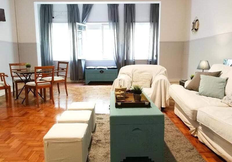 بنسيون Castilho 63 Hostel & Suites