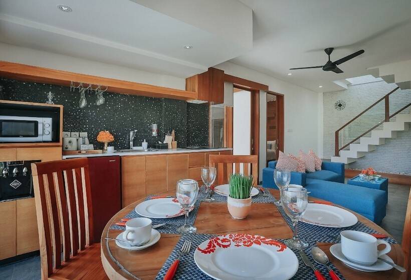 펜션 The Wina Villa Seminyak