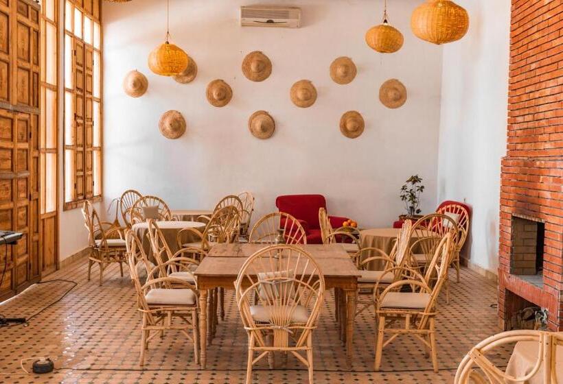 リヤド Kasbah Alili