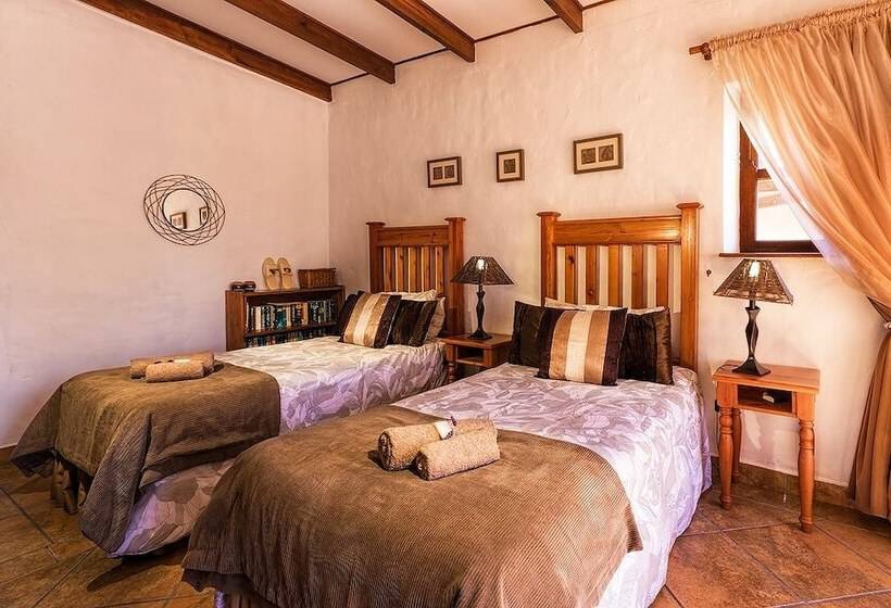 Sandpiper Guest Cottages