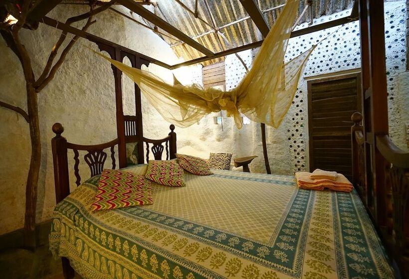 Saraya Art Cafe B&b
