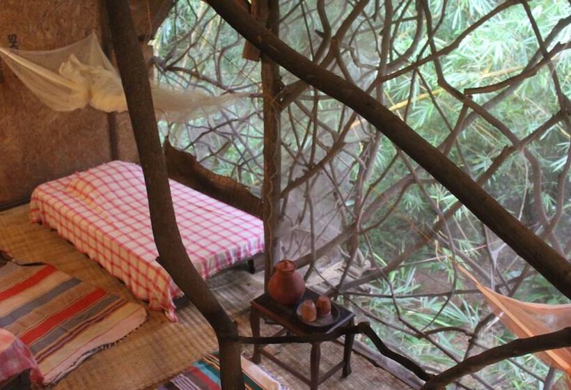 Saraya Art Cafe B&b