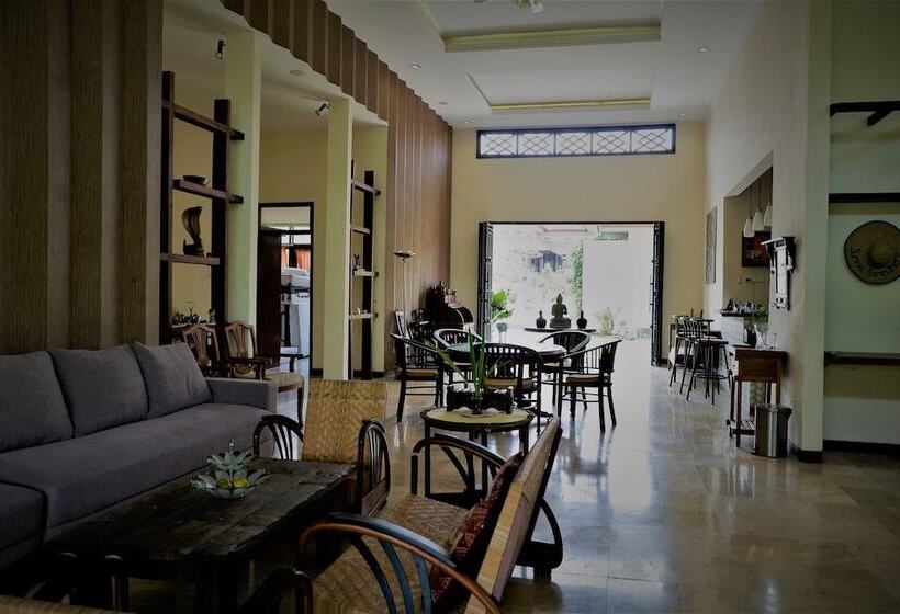 Bed and Breakfast Villa Kendi