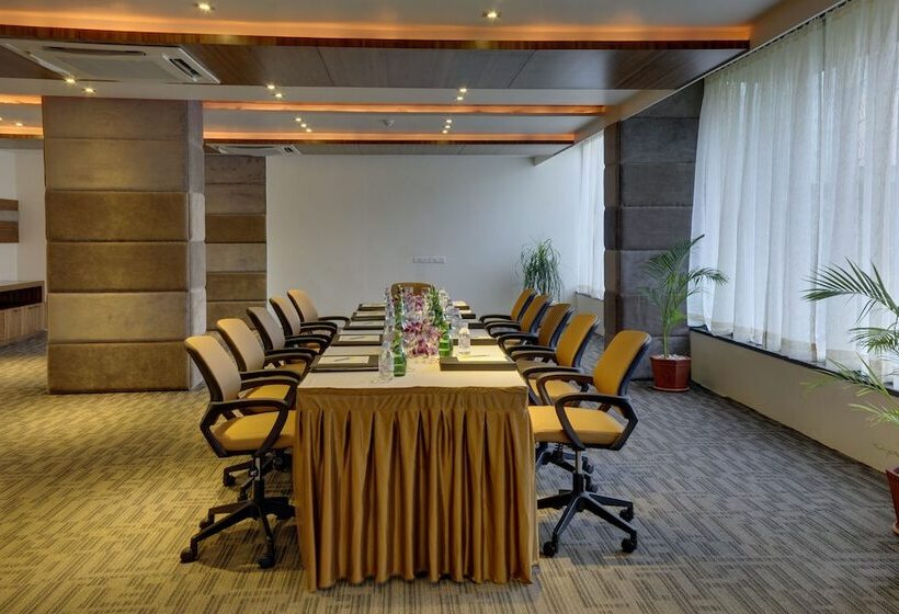 Boulevard9 Luxury Resort & Spa