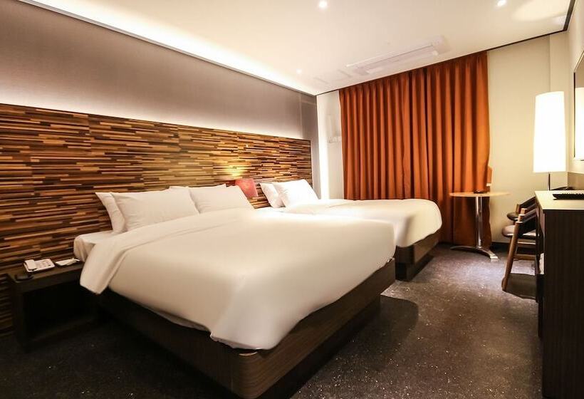 Hamyang Hotel Raon