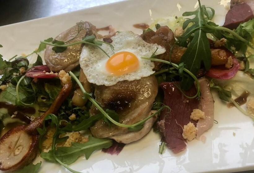 客栈  L Auberge Fleurie