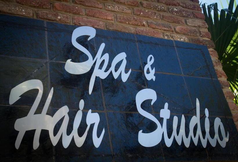 בית מלון כפרי Areena Riverside Resort