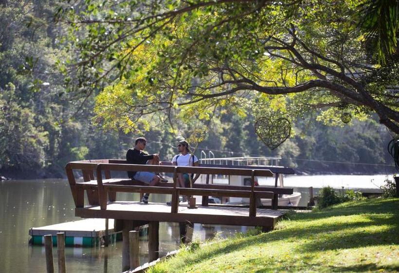 בית מלון כפרי Areena Riverside Resort