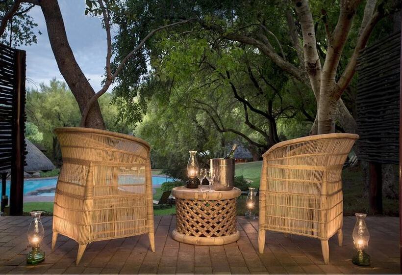 ホテル Bakubung Self Catering Chalets