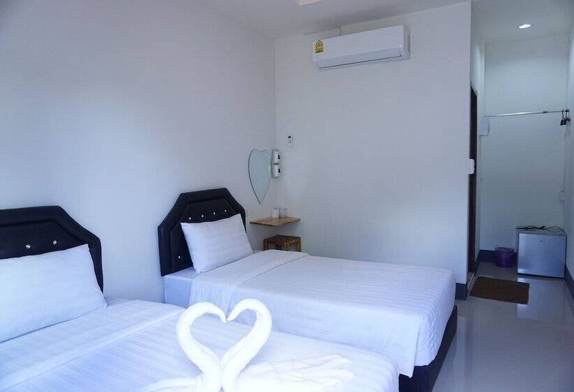 בית מלון כפרי Bandan Resort