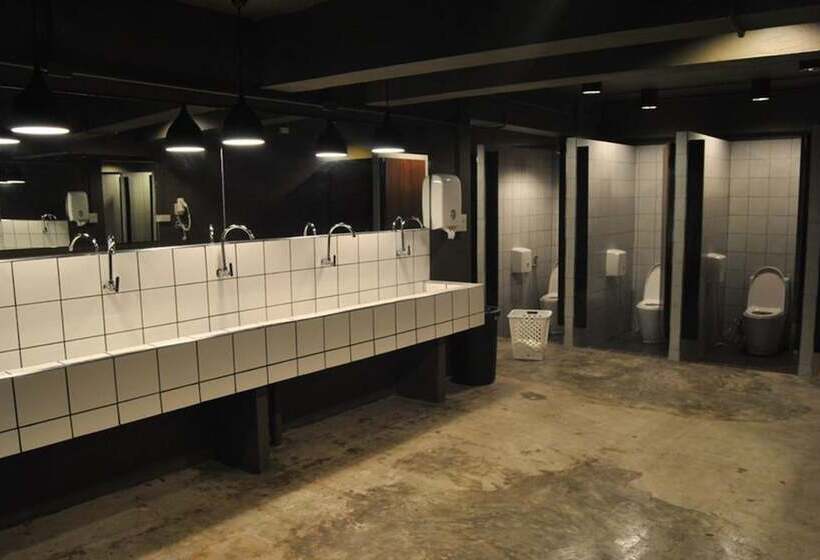 هتل Capsule Hostel Chiangkhan