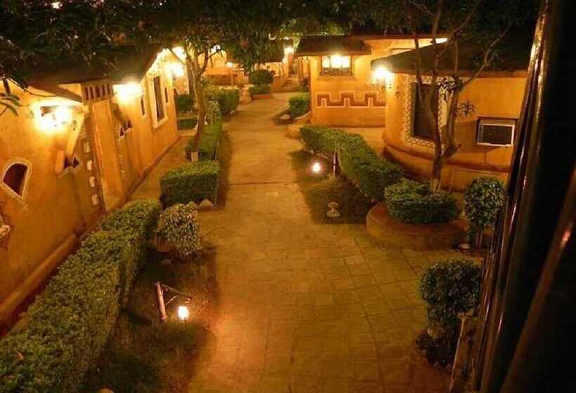 Отель Chouki Dhani Resort