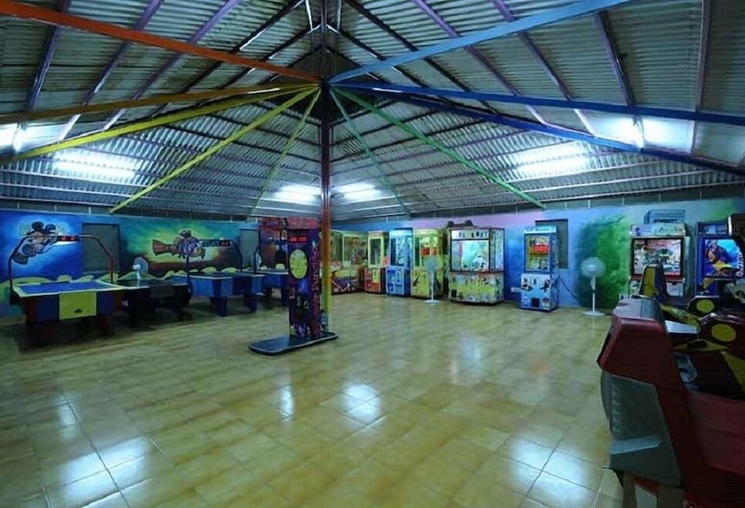Отель Chouki Dhani Resort