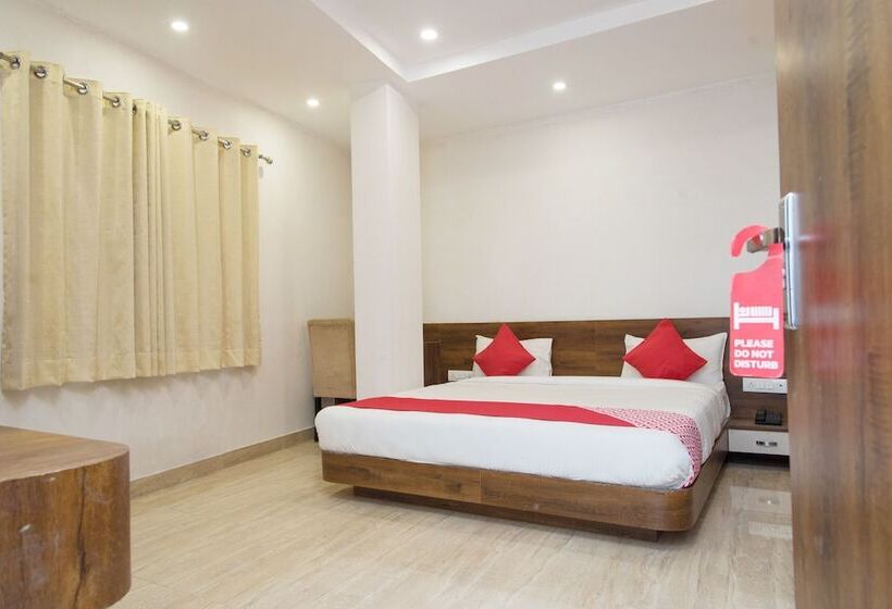 فندق Divine Inn By Oyo Rooms