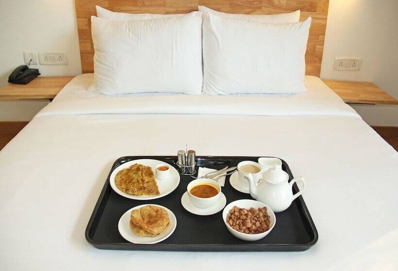 فندق Divine Inn By Oyo Rooms