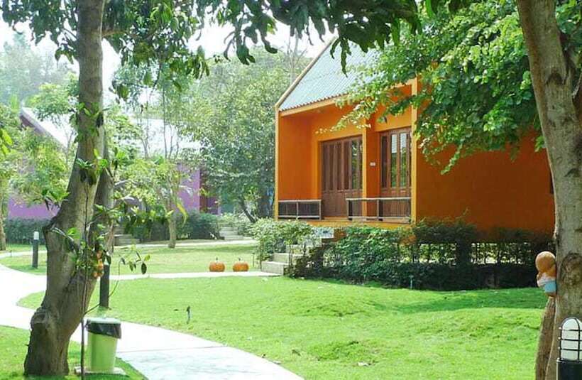 فندق Doembang Villa