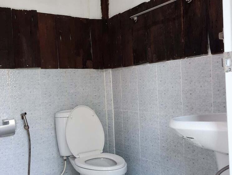 هتل Heuan Na Khee