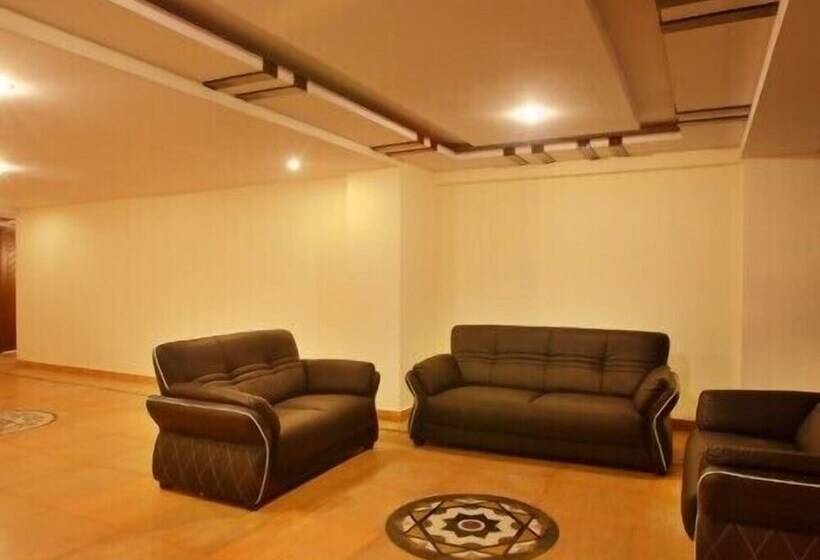 Отель Kamath Residency Nature Resort