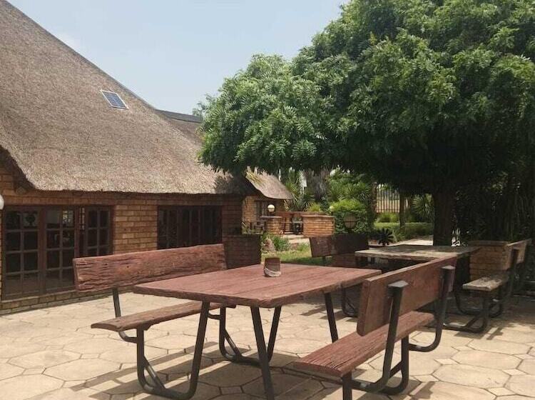 ホテル Pepe Piatto Lodge