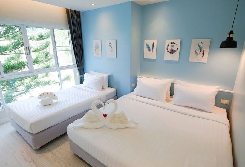 هتل Phukaew Resort & Adventure Park