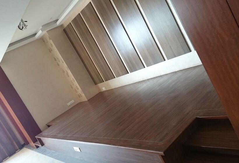 Mango Hotels Naveen