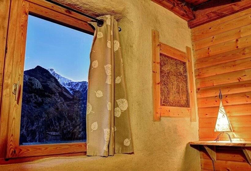 بنسيون Brin De Paille