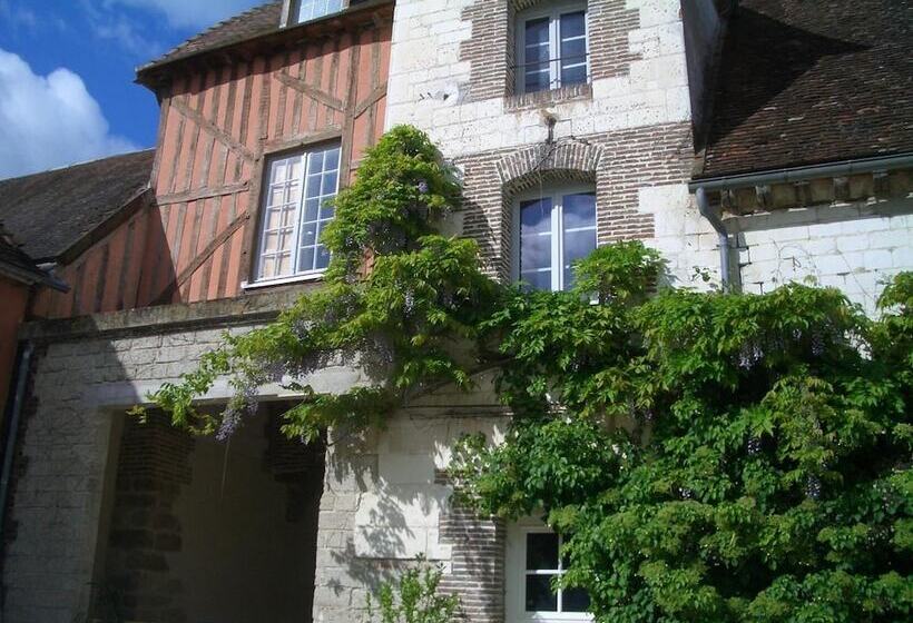 بنسيون Chateau Des Roises
