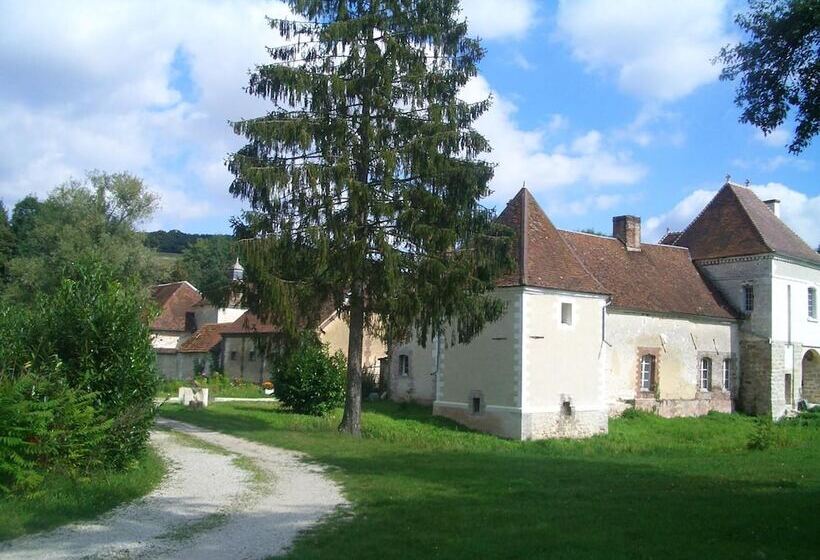 بنسيون Chateau Des Roises
