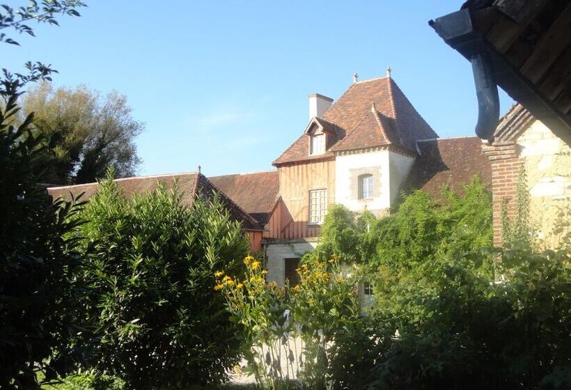 بنسيون Chateau Des Roises