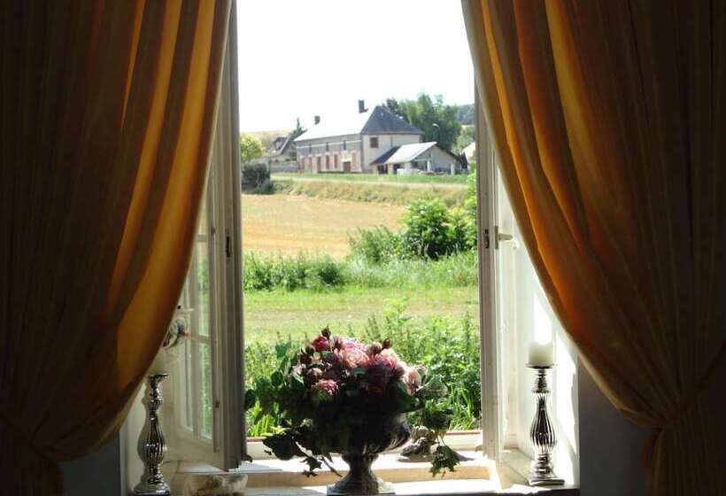 بنسيون Chateau Des Roises