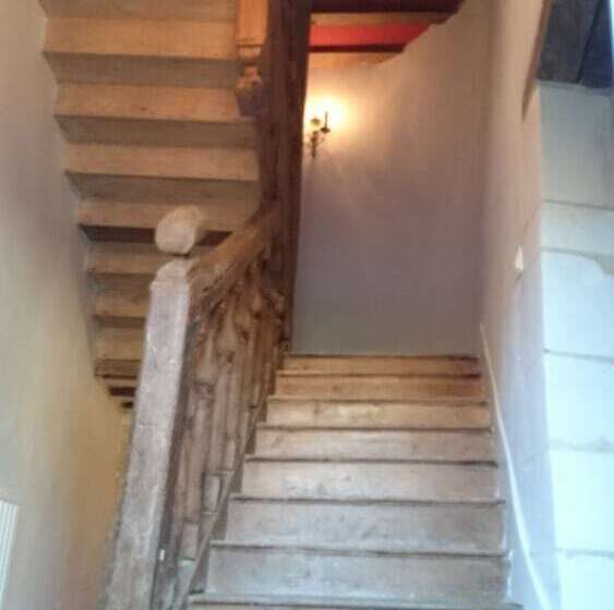 بنسيون Chateau Des Roises