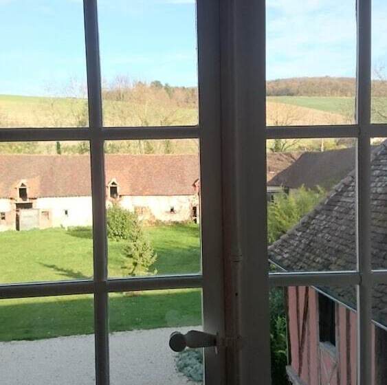 بنسيون Chateau Des Roises