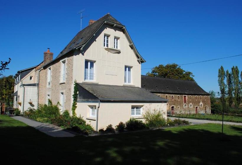 بنسيون Le Manoir De La Vieille Douve