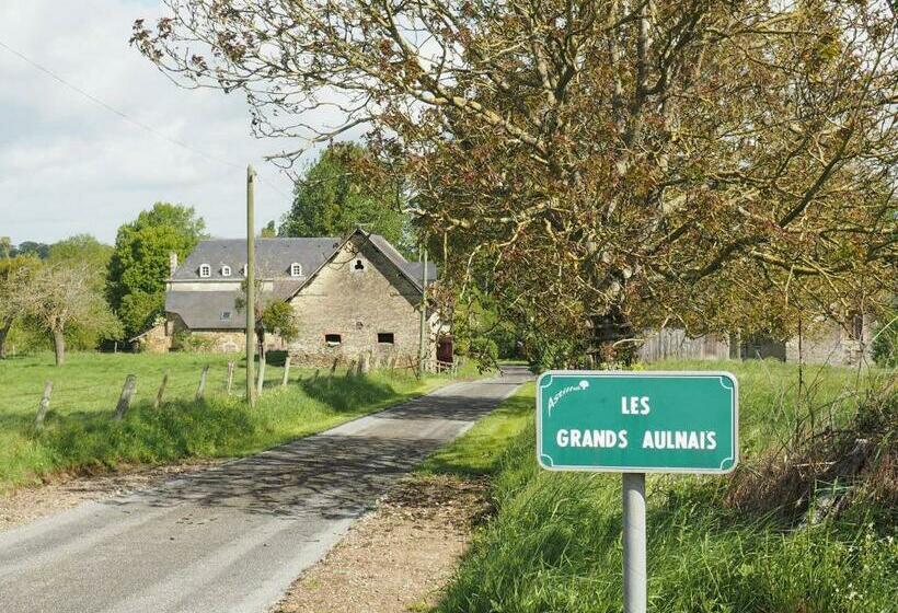 Пансион Les Grands Aulnais