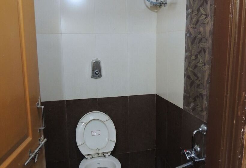 بنسيون Mysa   Dandeli Lodge