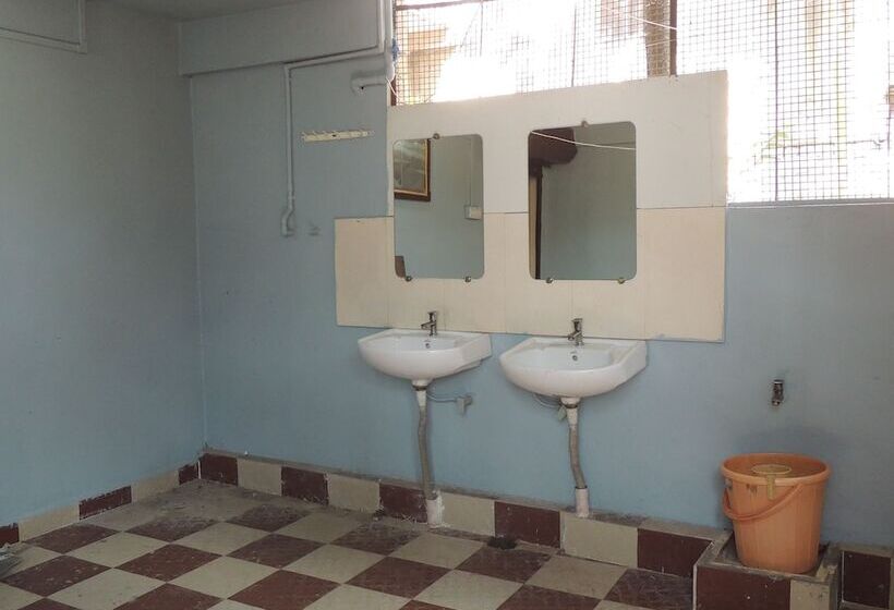 بنسيون Mysa   Dandeli Lodge